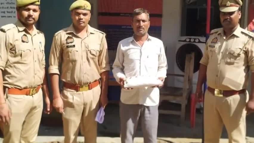 सिराथू: पुलिस ने एक शख्स को 700 ग्राम अवैध गांजे के साथ घड़ियालीपुर से किया गिरफ्तार