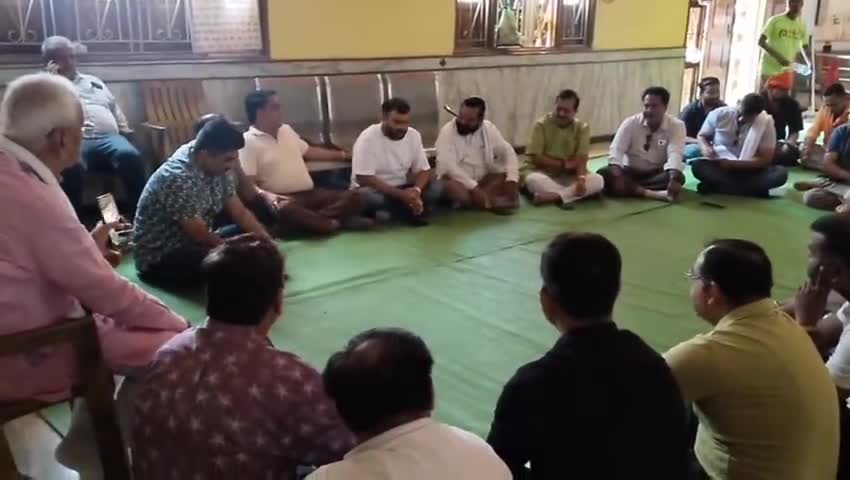 लालबर्रा: हनुमान मंदिर ने सकल हिंदू समाज, व्यापारी एवं विहिप ने की बैठक, आतंकी हमले के विरोध में शनिवार को बंद रहेगा जिला