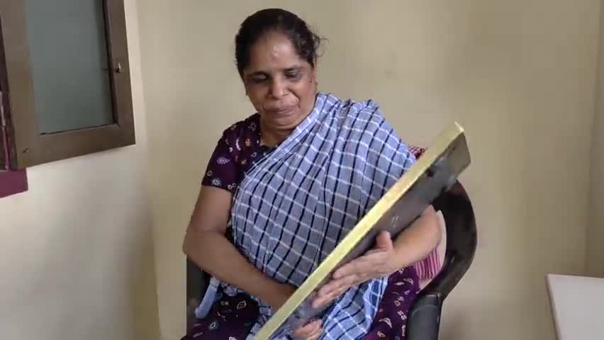 ഒറ്റപ്പാലം: ആളൂർ വക്കീലിനെ പോലെ ഒരാൾ ഇനി ഉണ്ടാവരുതെന്ന് കൊല്ലപ്പെട്ട സൗമ്യയുടെ അമ്മ സുമതി ഷൊർണൂരിലെ വസതിയിൽ പറഞ്ഞു