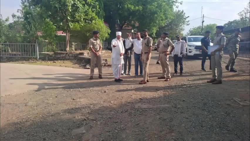 सागर नगर: पुलिस लाइन में ₹5 करोड़ की लागत से बनेगी नाली, मुख्य मार्ग और आंतरिक सड़कें, विधायक ने किया निरीक्षण