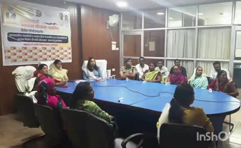 राजनांदगांव: जिला पंचायत कार्यालय में प्रधानमंत्री आवास योजना ग्रामीण की पहली किस्त की राशि अंतरित के संबंध में आयोजित हुआ कार्यक्रम