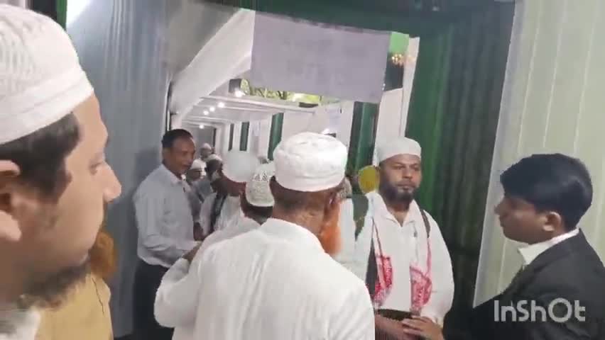 গুৱাহাটী: আজি বিশেষ বিমান যোগে গুৱাহাটী বিমানবন্দৰৰ পৰা হজলৈ ৰাওনা উত্তৰ পূৰ্বাঞ্চলৰ প্ৰথমটো দল, দলটোত আছে ৩২১ গৰাকী যাত্ৰী