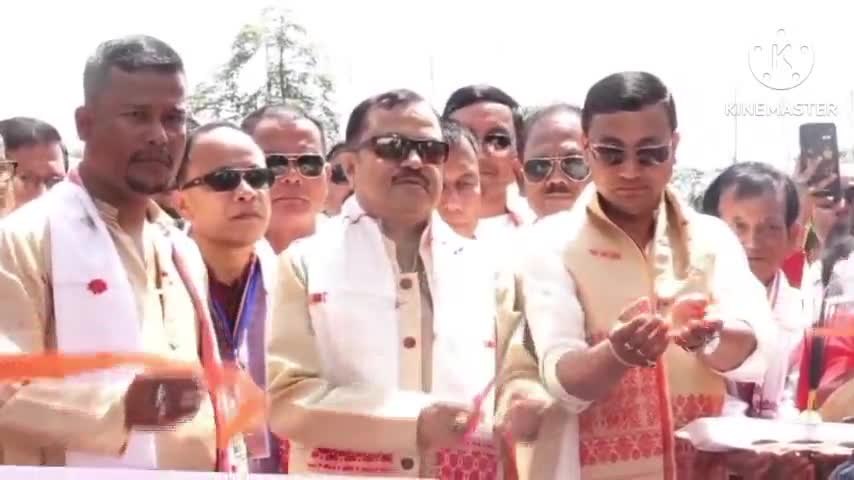 গোলাঘাট: সমন্বয় ক্ষেত্ৰত কেন্দ্ৰীয় ৰঙালী বিহু সন্মিলনত আজি বাৰে ৰহনিয়া সাংস্কৃতিক  শোভাযাত্ৰা বাহিৰ