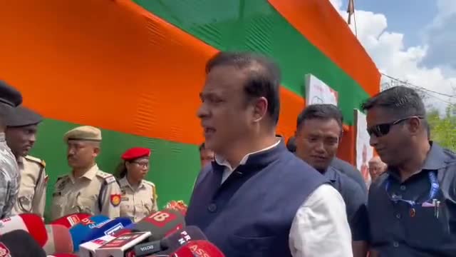 নগাঁও: গড় হত্যা বন্ধ কৰা বাবে বিজেপিক বেয়া পায় ৰকিবুলে, চামগুৰিত বিৰোধী দলৰ সাংসদক সমালোচনা মুখ্যমন্ত্ৰী হিমন্ত বিশ্ব শৰ্মাৰ