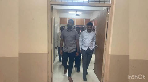 జగిత్యాల: జిల్లాలో జరుగుతున్న నీట్ పరీక్ష కేంద్రాలను
పరిశీలించిన జిల్లా కలెక్టర్ బి.సత్య ప్రసాద్
