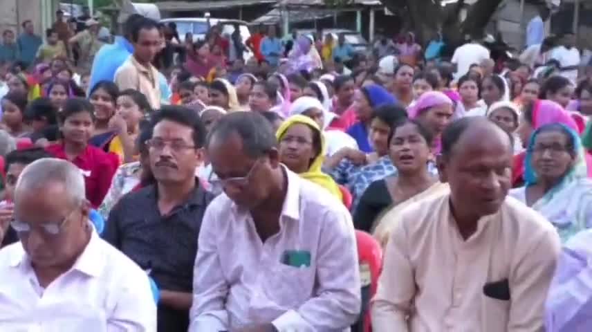 ছিপাঝাৰ: লাখপতি বাইদেউ আঁচনি সহজ-সৰল মহিলাসকলক প্ৰলোভিত কৰাৰ উপায়, বুঢ়াত কংগ্ৰেছ নেতা ৰিপুণ বৰাৰ মন্তব্য