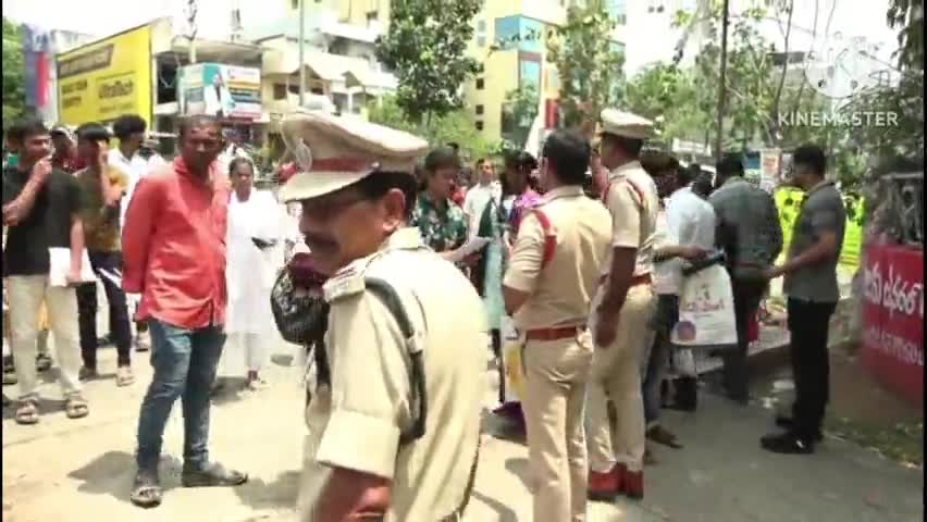 ఖమ్మం అర్బన్: ఖమ్మంలో నీట్ పరీక్షకు 68 మంది విద్యార్థులు గైర్హాజరు