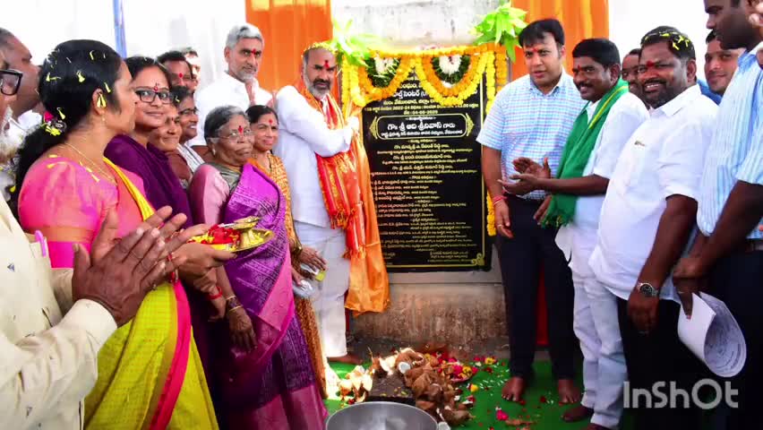 వేములవాడ: సీఎం రేవంత్ రెడ్డి ప్రభుత్వం విద్య, వైద్యంపై ప్రత్యేక శ్రద్ధ వహిస్తోంది: ఎమ్మెల్యే ఆది శ్రీనివాస్