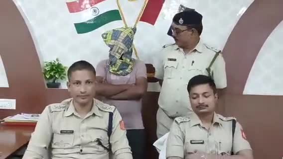 ঝাড়গ্রাম: নেতুড়া থেকে 232 কেজি 140 গ্রাম গাঁজা উদ্ধার করল ঝাড়গ্রাম থানার পুলিশ, গ্রেপ্তার 1