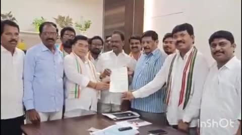 భూపాలపల్లి: జిల్లా కేంద్రంలో కాంగ్రెస్ పార్టీ కార్యాలయ నిర్మాణానికి స్థలం కేటాయించాలంటూ జాయింట్ కలెక్టర్ ఎమ్మెల్యే గండ్ర వినతి