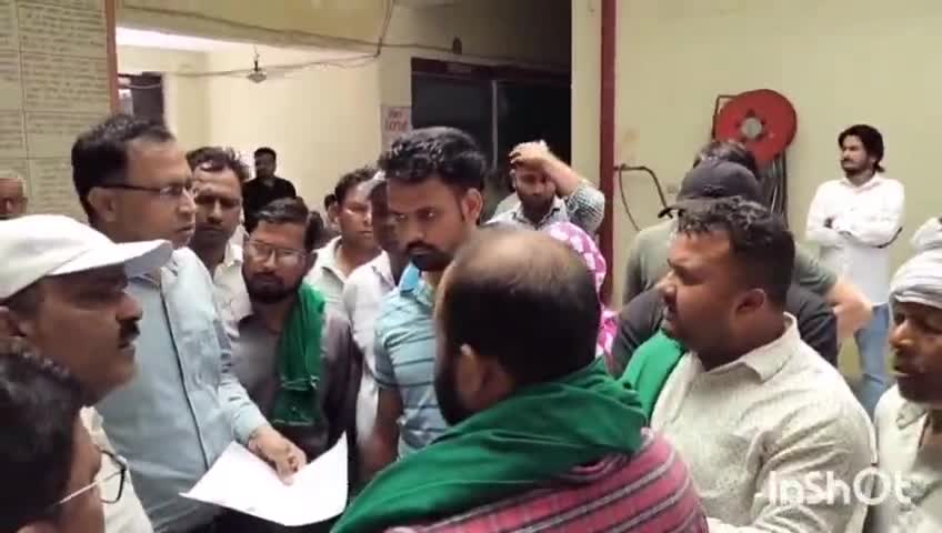 खतौली: खतौली गांव दाहोड के ग्रामीणों ने तालाब पर अवैध कब्जा और दुर्दशा को लेकर SDM को सौपा ज्ञापन, ग्रामीण परेशान #jansmasya