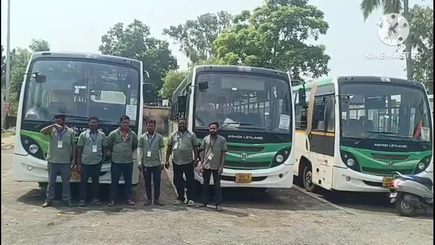 ସିମୁଳିଆ: ଖଇରା ବ୍ଲକ ପରିସରରେ ବର୍ଦ୍ଧିତ ଦରମା ଦାବି ନେଇ ଲକ୍ଷ୍ମୀ ବସ କର୍ମଚାରୀଙ୍କ ଧର୍ମଘଟ