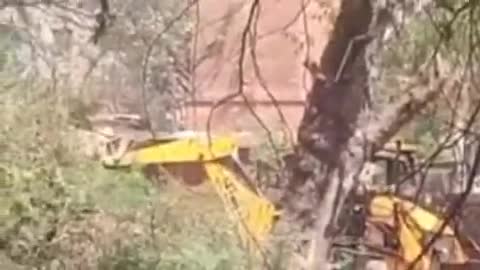 अम्बाला: नगर परिषद ने अम्बाला में बर्फखाने की करोड़ों रुपये की ज़मीन को बचाने के लिए लगाया चेतावनी बोर्ड