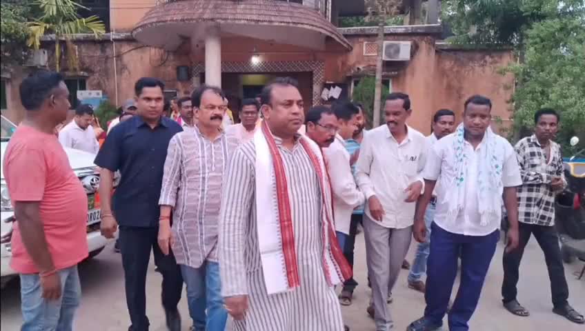 ସୋନପୁର: ବିନିକା ଏନଏସିକୁ ପାନୀୟ ଜଳ ଯୋଗାଣ ନିମନ୍ତେ ପାଣି ଟାଙ୍କି ପ୍ରଦାନ କଲେ ବିଧାୟକ