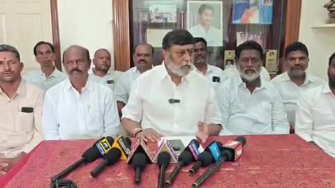 గుంతకల్లు: రాష్ట్రంలో రెడ్ బుక్ రాజ్యాంగం నడుస్తోంది: పట్టణంలో మాజీ ఎమ్మెల్యే వై. వెంకట్రామి రెడ్డి