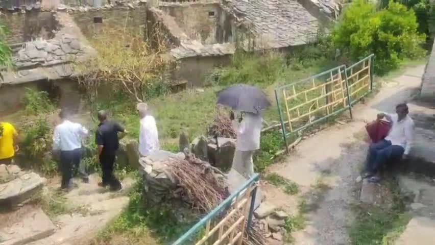 पौड़ी: खंदोड़ा गांव में नागराजा मंदिर की प्राण प्रतिष्ठा के साथ विशाल भंडारे का हुआ आयोजन, दिशा ध्यानियों को किया गया आमंत्रित