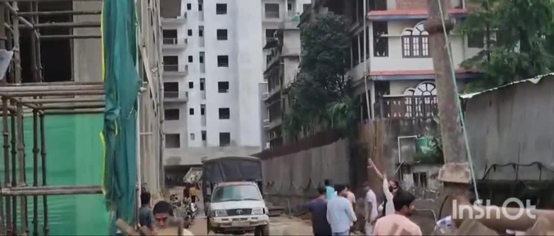 গুৱাহাটী: জালুকবাৰীৰ আছি মাৰ্কৰ নিৰ্মীয়মান অট্টালিকাত ভয়ংকৰ দুৰ্ঘটনাত মৃত্যু এজন শ্ৰমিকৰ