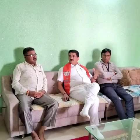 લોકસભા સાંસદ હરીભાઇ પટેલ દ્વારા અલદેસણ  ગામ ખાતે કાર્યકર્તાઓ સાથે શુભેચ્છા મુલાકાત કરી