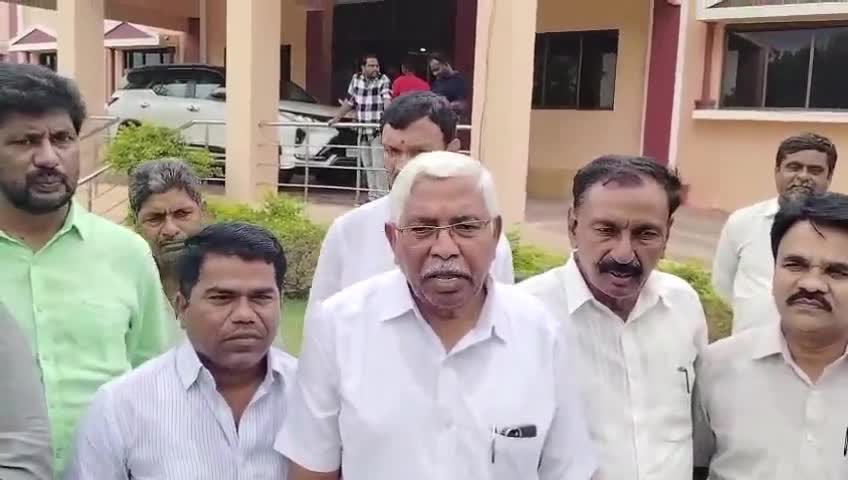 భూపాలపల్లి: మావోయిస్టు పార్టీ కేంద్ర కమిటీ కార్యదర్శి నంబాల కేశవరావుది బూటకపు ఎన్కౌంటర్: పట్టణంలో ఎమ్మెల్సీ కోదండరాం