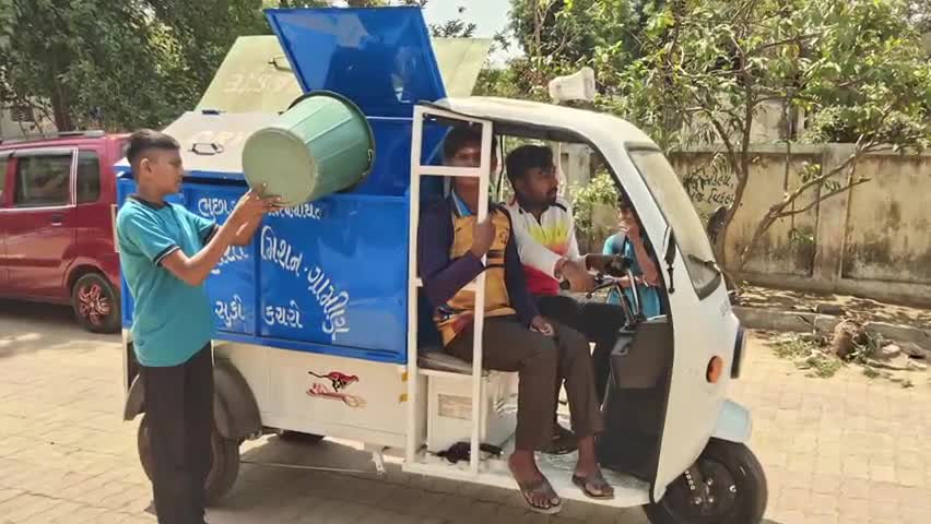 નાંદોદ: વિશ્વ પર્યાવરણ દિવસની ઉજવણી અંતર્ગત ગ્રામ્ય વિસ્તારોમાં પ્લાસ્ટિક અને ઘન કચરાના એકત્રીકરણ કાર્યક્રમમાં