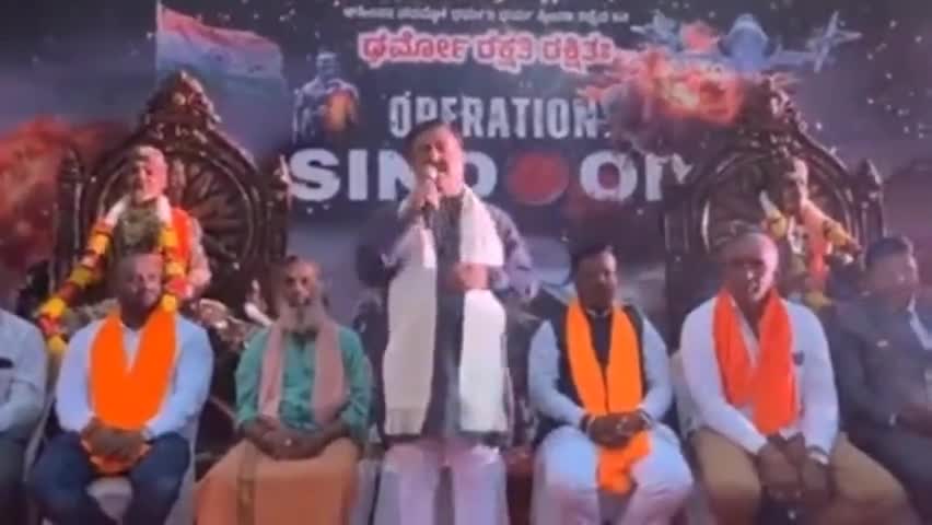ಹುಬ್ಬಳ್ಳಿ ನಗರ: ನಮ್ಮ ದೇಶದ ಯೋಧರು ಪಾಕಿಸ್ತಾನಕ್ಕೆ ನಡುಕ ಹುಟ್ಟಿಸಿದ್ದಾರೆ: ನಗರದಲ್ಲಿ ಶಾಸಕ ಮಹೇಶ್ ಟೆಂಗಿನಕಾಯಿ