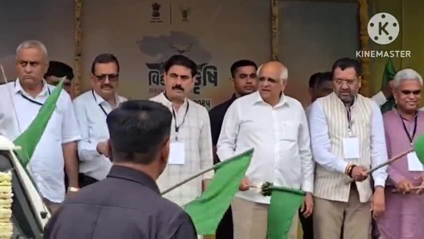 આણંદ: શહેરમાં CM ભૂપેન્દ્ર પટેલે વિકસિત કૃષિ અભિયાન રથને લીલી ઝંડી આપી પ્રસ્થાન કરાવ્યું