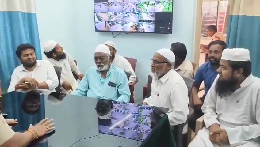 ప్రశాంత వాతావరణంలో బక్రీద్ పర్వదిన వేడుకలు జరుపుకోవాలి: విస్సన్నపేట ఎస్సై రామకృష్ణ