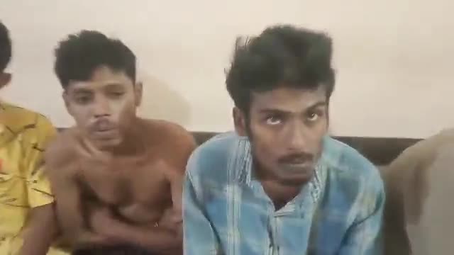 অমরপুর: উদয়পুর চন্দ্রপুর বাজারে 3জন ড্রাগস বিক্রেতাকে আটক করে পুলিশের হাতে তুলে দিল স্থানীয়রা, উদ্ধার প্রায় 20টি ড্রাগসের কৌটো