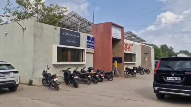 મોરબી: મોરબીમાં વ્યાજખોરોએ પઠાણી ઉઘરાણી કરી વેપારી પાસેથી કાર અને એકટીવા પડાવ્યા; નવ શખ્સો વિરુદ્ધ ગુન્હો દાખલ