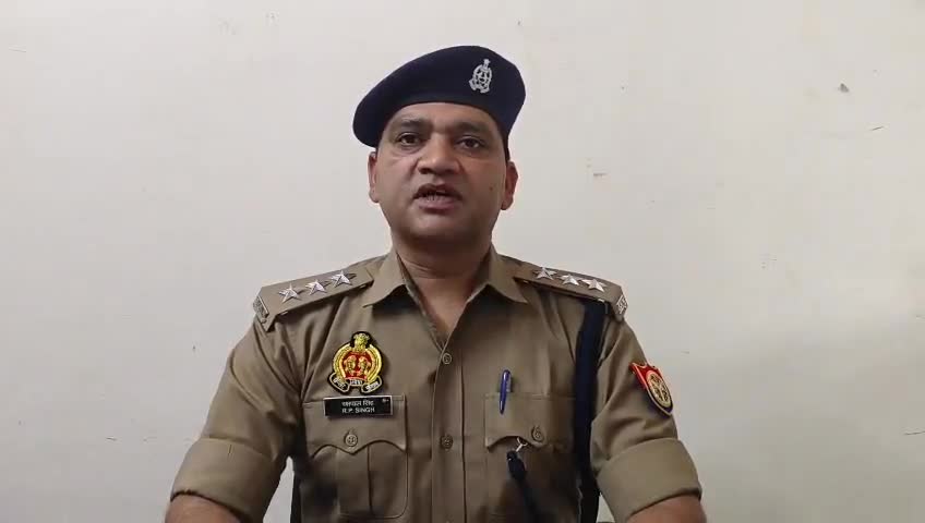 महरौनी: ग्राम चौकी में दो पक्षों के बीच हुई मारपीट के संबंध में सीओ महरौनी ने दी जानकारी