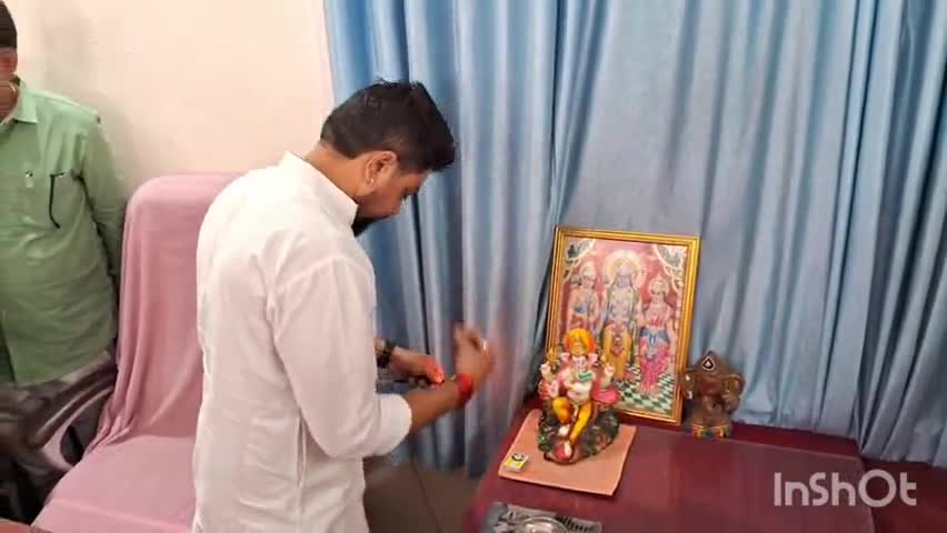 નગરપાલિકા ખાતે પ્રમુખ રજા ઉપર ઉતરી જતા ઉપ પ્રમુખે ચાર્જ સંભાળ્યો