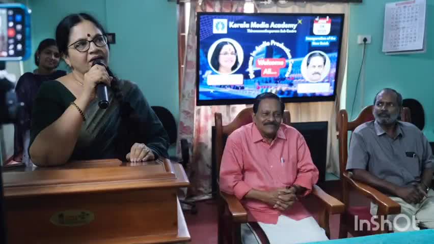 തിരുവനന്തപുരം: സർക്കാരിനെ കുറ്റപ്പെടുത്തുന്ന WCC അംഗത്തിന്റെ നടപടി ന്യായമല്ലെന്ന് കേരള മീഡിയ അക്കാദമിയിൽ ഭാഗ്യലക്ഷ്മി
