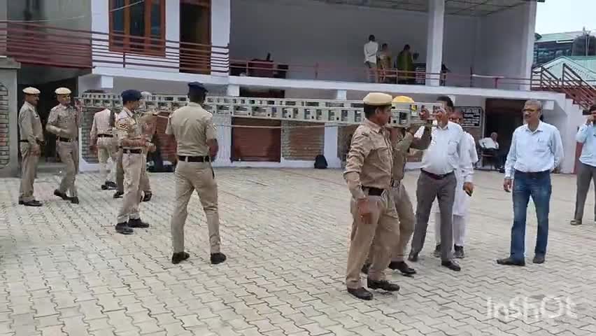 रिवालसर: आपदा प्रबंधन के तहत रिवालसर में मॉकड्रिल का किया गया आयोजन
