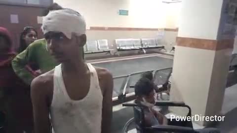 कटिहार: चिलमारा के पास बाइक से गिरने से दो लोग जख्मी, अस्पताल में भर्ती