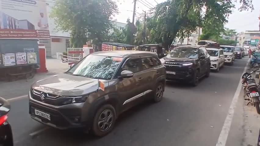 रामनगर: पर्यटन सीजन के चलते रामनगर में लगा लंबा जाम, लखनपुर, कोसी बैराज, रानीखेत रोड पर सैकड़ों वाहन फंसे