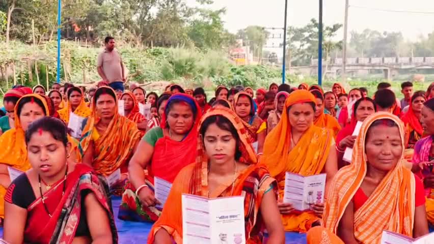 किशनगंज: महिला संवाद कार्यक्रम के 52वें दिन भी दिखा उत्साह, महिलाएं कर रहीं आत्मनिर्भरता की पहल