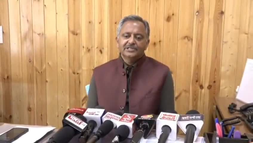 शिमला शहरी: केंद्र सरकार ने 11 वर्षों में गारंटियां पूरी नहीं की: मुख्यमंत्री के मीडिया सलाहकार नरेश चौहान