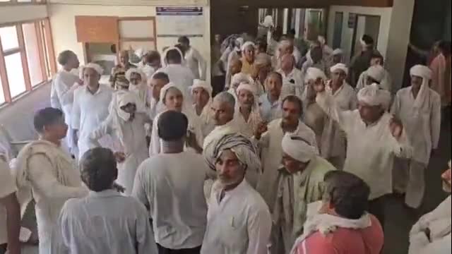 झज्जर: झाड़ली क्षेत्र में एथेनाल संयत्र के विरोध में उतरे 6 गांव के ग्रामीण, पहुंचे उपायुक्त कार्यालय #jansamasya