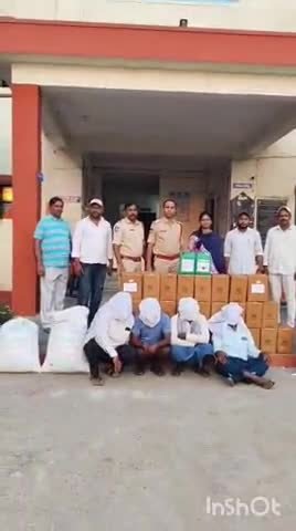 మహదేవ్​పూర్: రూ. 5 లక్షల విలువైన నకిలీ పత్తి విత్తనాలు, రూ. 1.20 లక్షల విలువైన నిషేధిత కలుపు మందును పట్టుకున్న మహాముత్తారం పోలీసులు