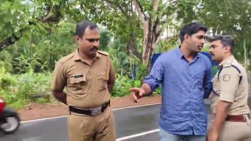 മുകുന്ദപുരം: യുവതികളെ ബലമായി കാറില്‍ കയറ്റി കൊണ്ടുപോയി പീഡിപ്പിക്കാൻ ശ്രമം, പ്രതിയെ വല്ലക്കുന്നില്‍ എത്തിച്ച് തെളിവെടുപ്പ് നടത്തി