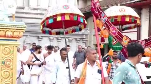 ಶೃಂಗೇರಿ: ಶಾರದಾ ಪೀಠಕ್ಕೆ ಭೇಟಿ ನೀಡಿ ಶಾರದಾಂಬೆಯ ದರ್ಶನ ಪಡೆದ ಜಮ್ಮು-ಕಾಶ್ಮೀರ ರಾಜ್ಯಪಾಲರು