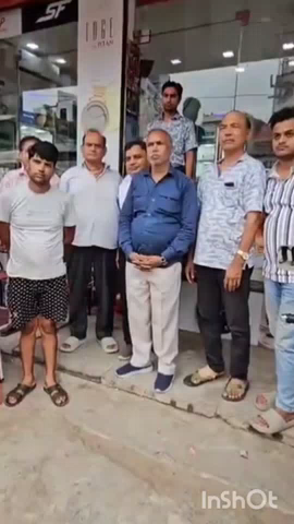 भरतपुर: शहर के चौबुर्जा चौराहे पर 21 दुकानों को अतिक्रमण हटाने के लिए जारी किया गया नोटिस
