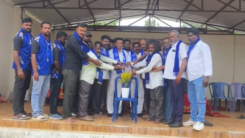 ಮುಳಬಾಗಿಲು: ಹನುಮಾನಹಳ್ಳಿ ಗ್ರಾಮದಲ್ಲಿ ಮನೆ ಮನೆಗೆ ಅಂಬೇಡ್ಕರ್ ಕಾರ್ಯಕ್ರಮ