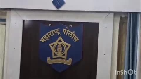 नांदगाव: मनमाड शहर पोलिसांनी विविध ठिकाणी गांजा विक्री करणाऱ्या दोन पुरुषासह एका महिलेला घेतलं ताब्यात