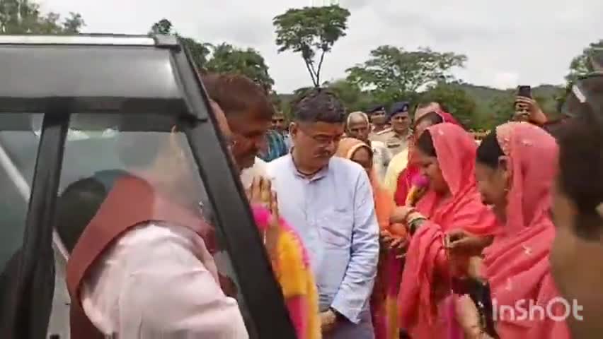 कांगड़ा: केन्द्रीय राज्य मंत्री हर्ष मल्होत्रा ने विधानसभा क्षेत्र कांगड़ा के विभिन्न क्षेत्रों का किया दौरा, जानी समस्याएं