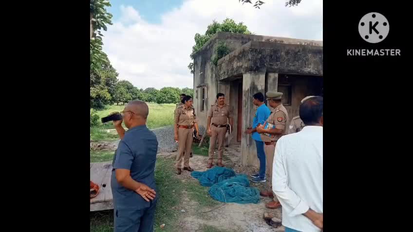 निज़ामाबाद: फरिहा स्थित कांटा वाली बाग के पीछे एक युवती का शव मिलने से मची सनसनी, पुलिस जांच में जुटी