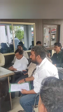 सरधना: थाना परिसर सरधना में थाना समाधान दिवस का हुआ आयोजन, नायब तहसीलदार और इंस्पेक्टर ने सुनी जन शिकायतें
