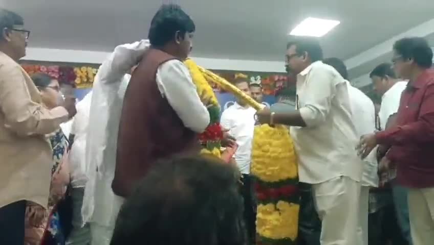 రాజమండ్రి సిటీ: దళితుల సంక్షేమానికి ఎస్సీ కమిషన్ ఛైర్మన్ జవహర్ ఎనలేని కృషి చేస్తారు: మంత్రి కందుల దుర్గేష్
