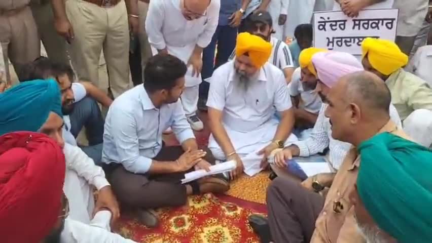 ਖੰਨਾ: ਪੰਜਾਬ ਸਰਕਾਰ ਵੱਲੋਂ ਐਨ.ਓ.ਸੀ. ਜਾਰੀ ਹੋਣ ਦੇ ਬਾਵਜੂਦ ਕੇਂਦਰ ਨੇ ਦੋਰਾਹਾ-ਨੀਲੋਂ ਪੁਲ ਦਾ ਨਿਰਮਾਣ ਨਹੀਂ ਕੀਤਾ - ਗਿਆਸਪੁਰਾ , MLA #jansamasya