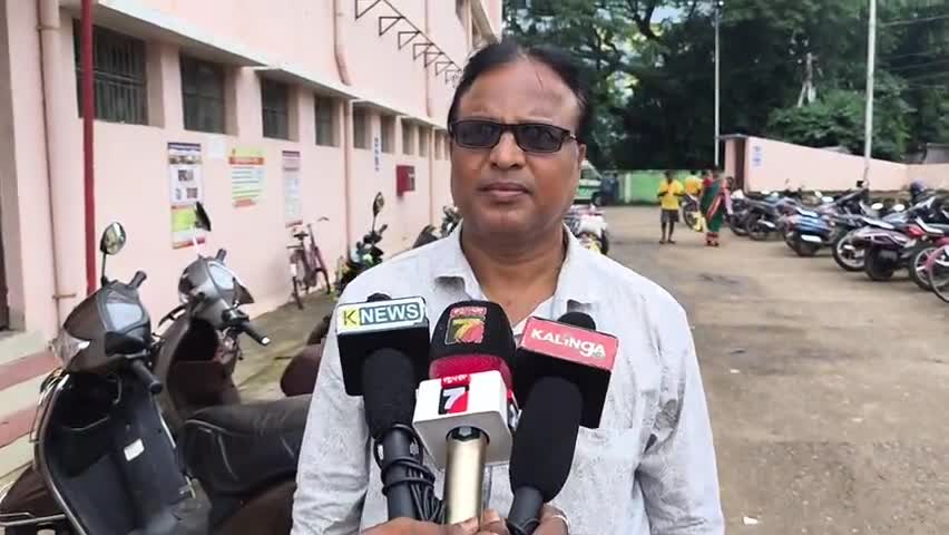 ବାରିପଦା ମ୍ୟୁନିସିପାଲଟି: ପିଆରଏମ୍ ହସ୍ପିଟାଲରେ ବେତନଟୀ ଅଞ୍ଚଳର ବ୍ୟକ୍ତିଙ୍କ ବାଇକ ଚୋରି, ପ୍ରତିକ୍ରିୟା ରଖିଲେ ଅଭିଯୋଗକାରୀ